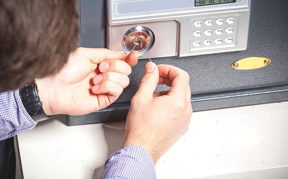  ouvrir une porte claquée L'Étang-la-Ville