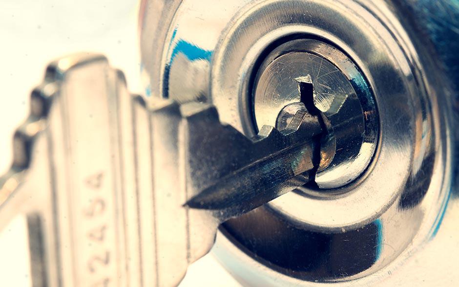  ouvrir une porte claquée L'Étang-la-Ville